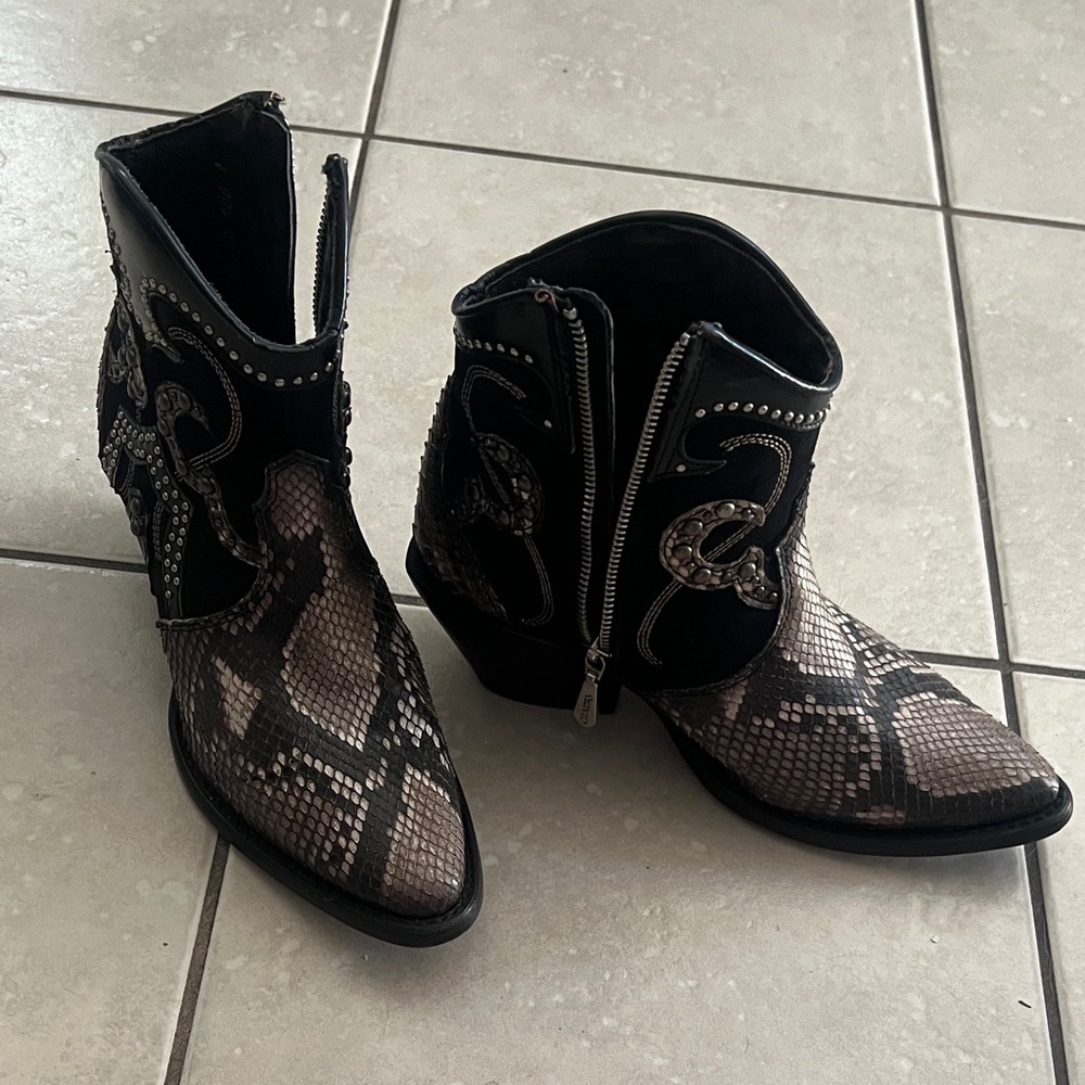 Stylish Black and Brown Snake Print Ankle Booties